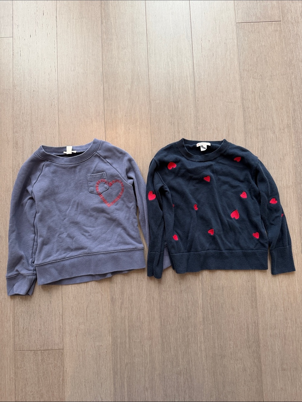 Kids Crewcuta Heart Print Sweatshirt Pair- Navy & Periwinkle - size XS 4/5